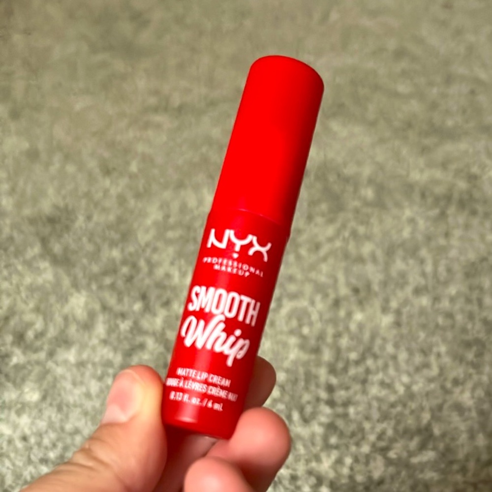 NYX |  Red Lip Cream Vibrant Satin Finish